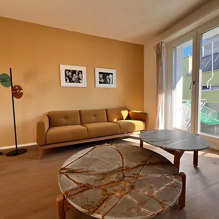 Up&great - Stylish Living Apartment Zurich