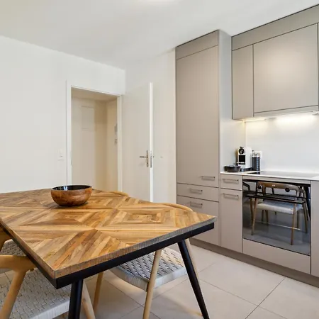Up&great - Stylish Living Apartment Zurich