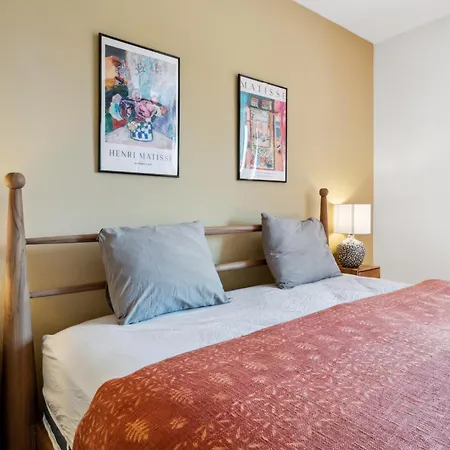 Up&great - Stylish Living Apartment Zurich