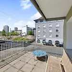 Daire Up&great - Stylish Living